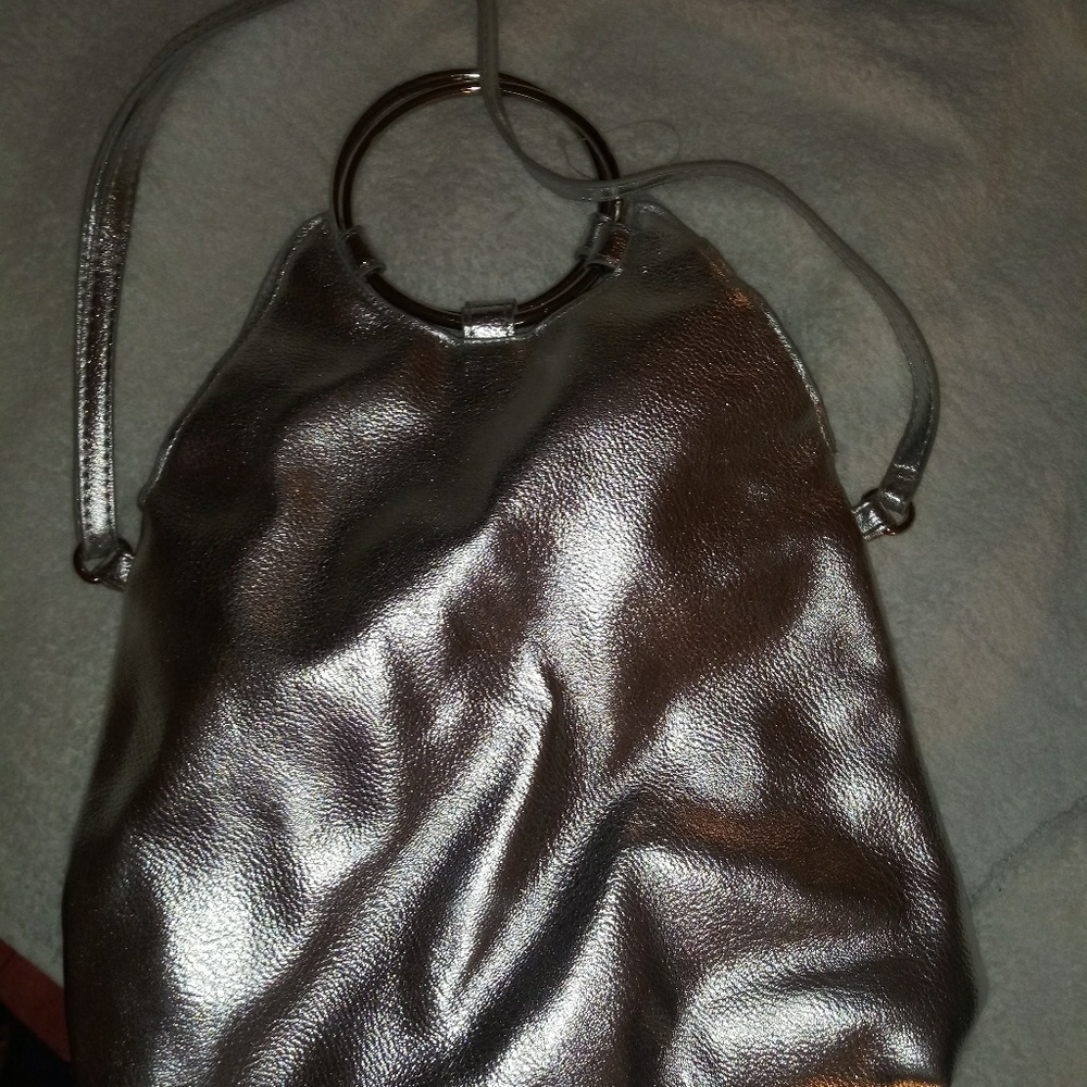 Shoulder bags